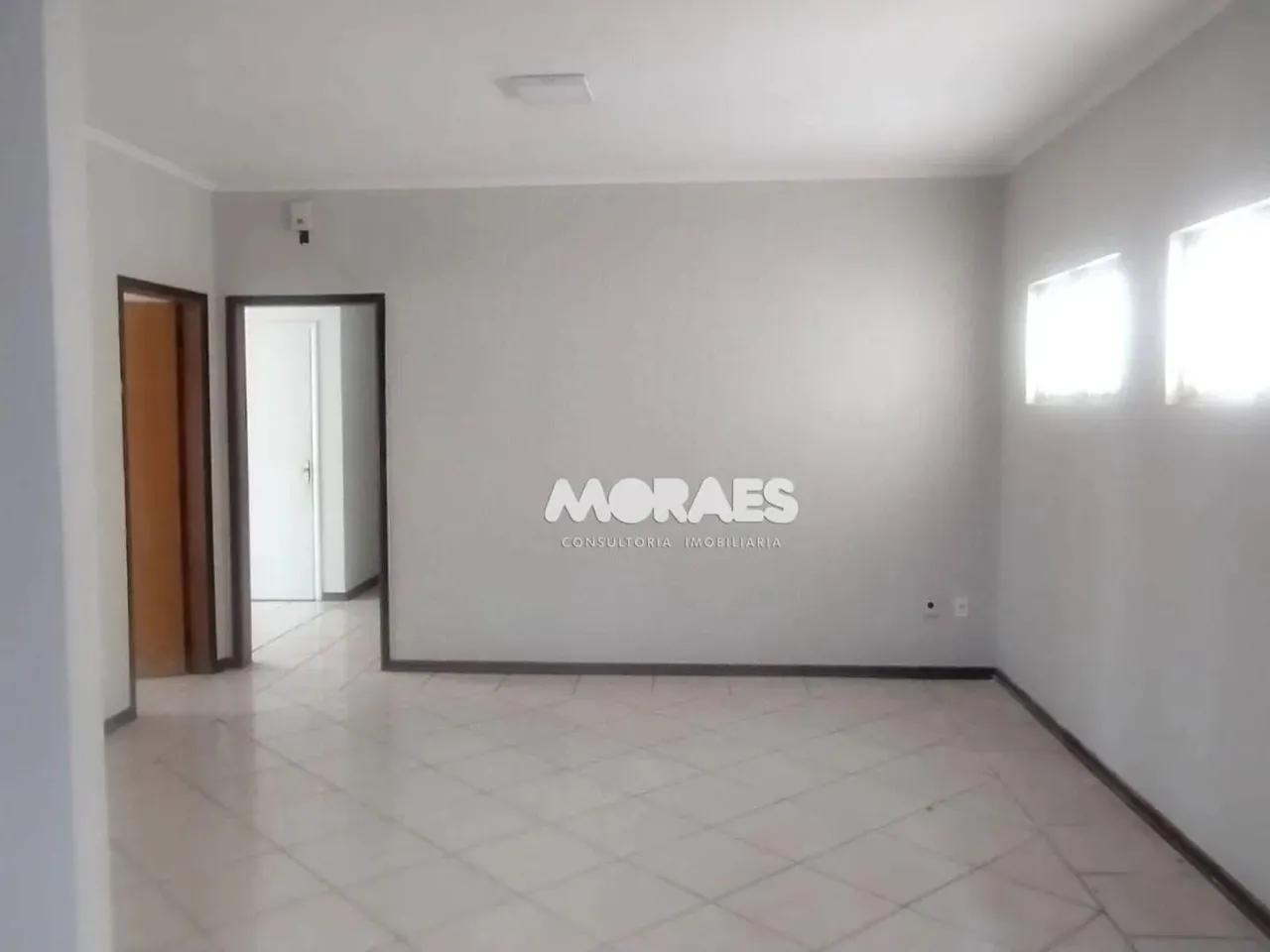 Casa para alugar, 243 m² por R$ 5.000/mês - Vila Universitária - Bauru/SP