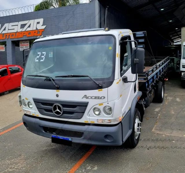 MB 815 Accelo 4x2 - 2023 (Completo) - Foto 2