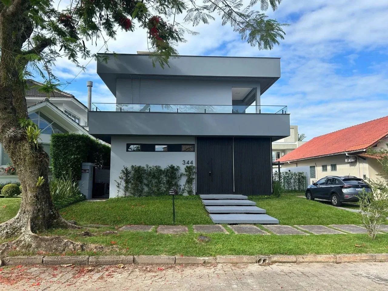Casa Alto Padrão com 4 quartos em Jurerê Internacional