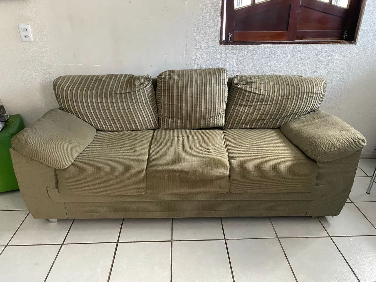 2 sofás 2 e 3 Lugares em ótimo estado