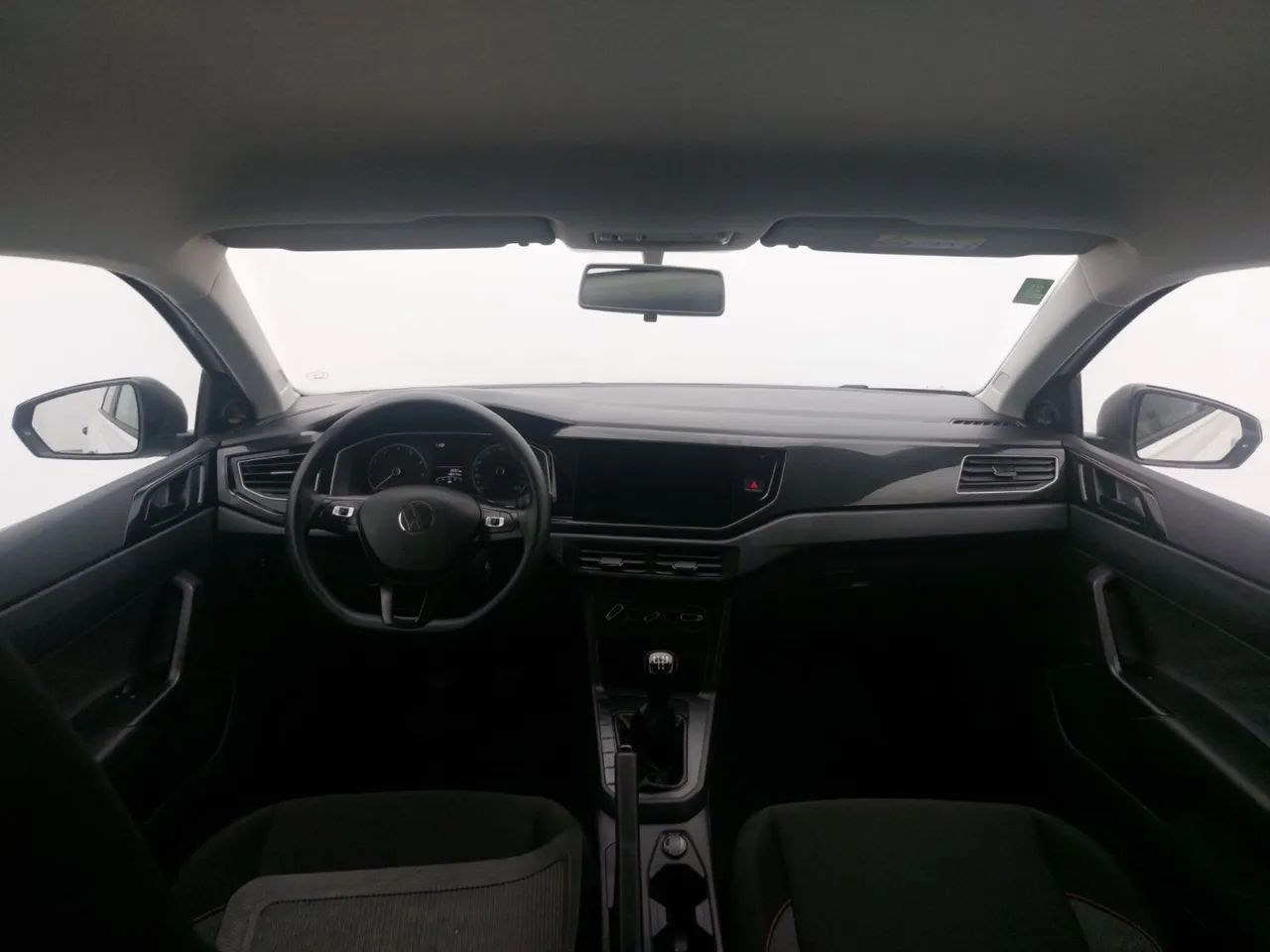 Volkswagen Polo Track 1.0 Flex 12V 5p, foto 15 de 18
