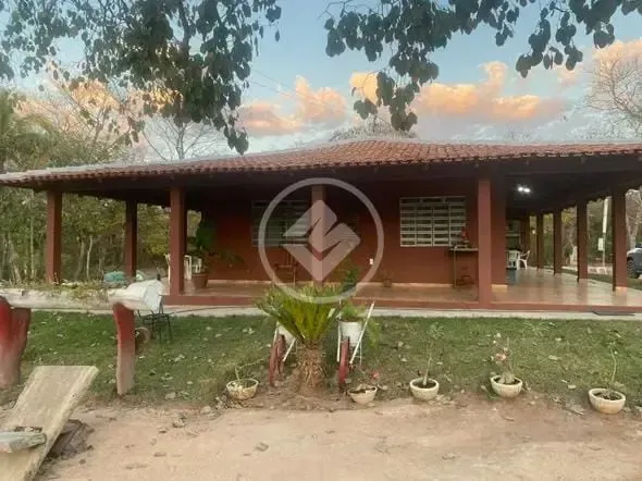 Chacara Atras do Belvedere de 3,5 hectares com casa 3 quartos 2 banheiros acesso ao rio Co