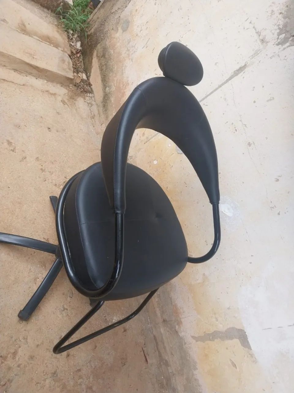 Cadeira de salão, retirada no local. - Foto 6