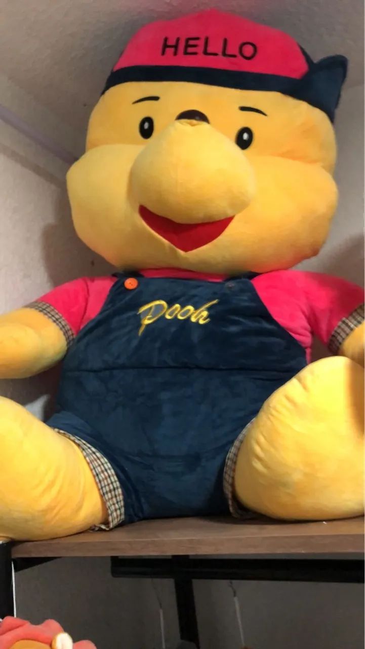 Pelúcia gigante do Ursinho Pooh