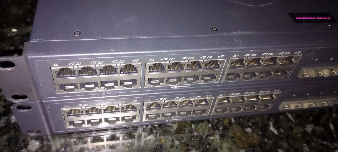 HP e 5130 Managed Switch Kit 264289464709506122