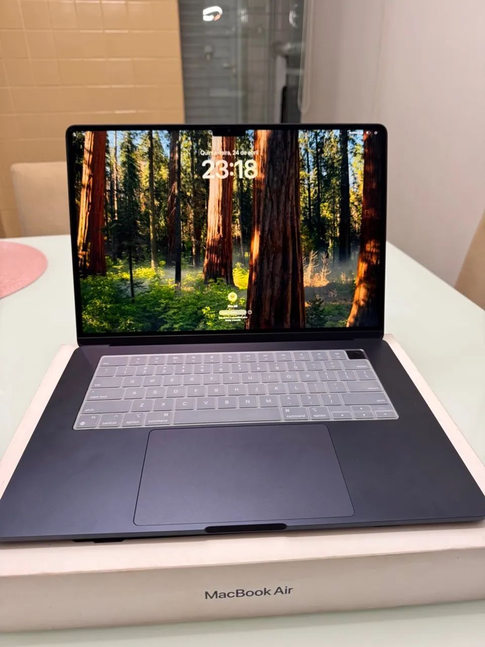 MacBook Air M2 256 gigas em estado de zero! 15 polegadas 