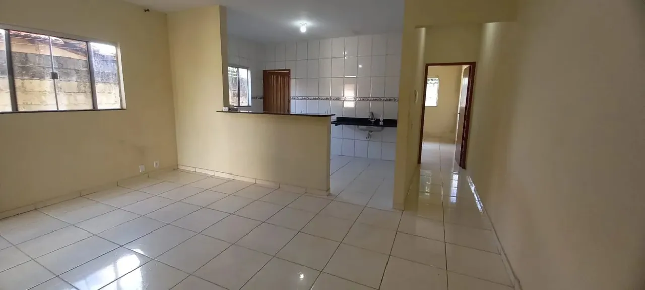Casa com 2 Quartos (1 Suíte) para Alugar Parque Rio das Pedras