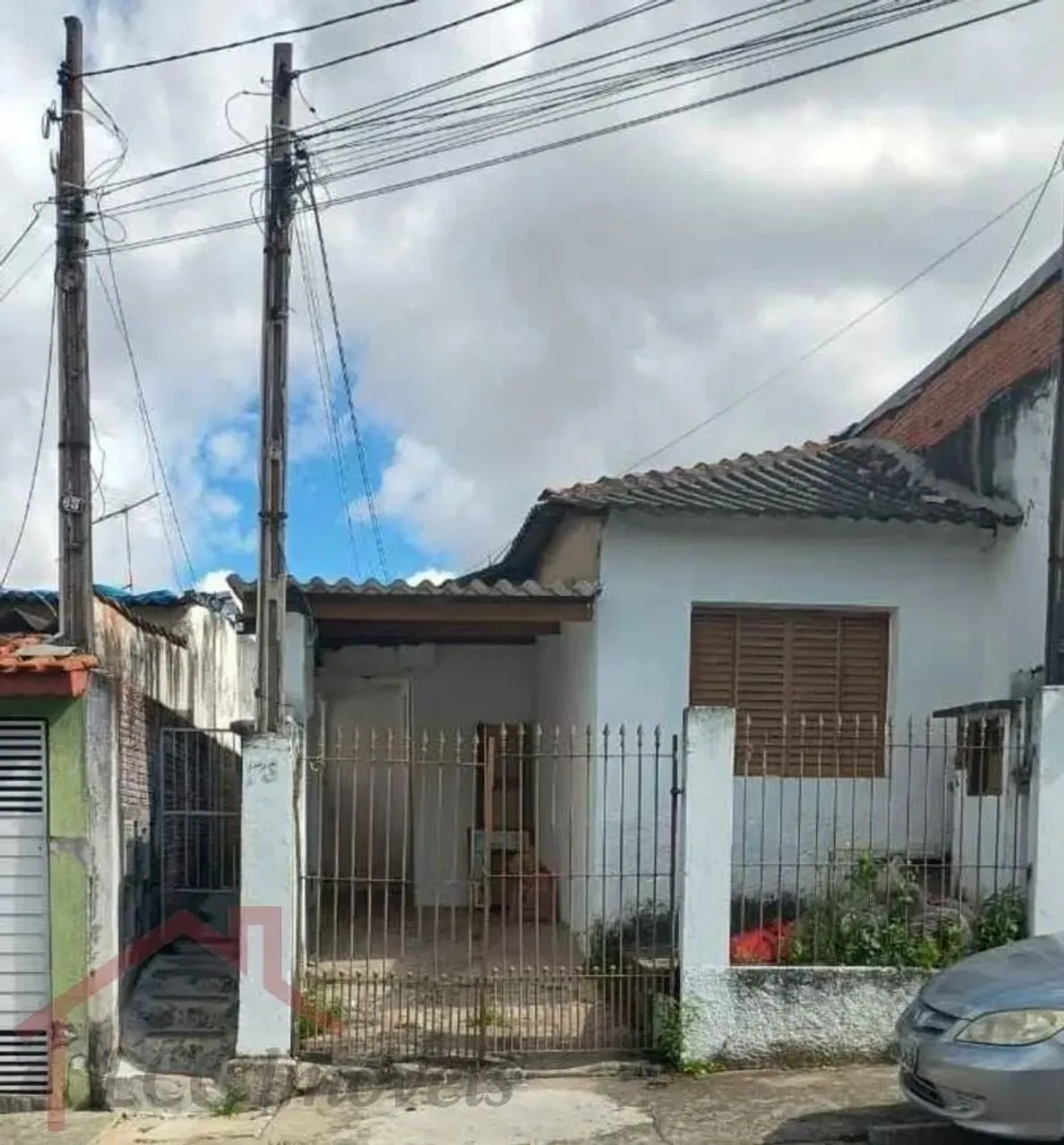 Casa para Locação em Mogi das Cruzes, Vila Suissa, 2 dormitórios, 1 banheiro, 1 vaga