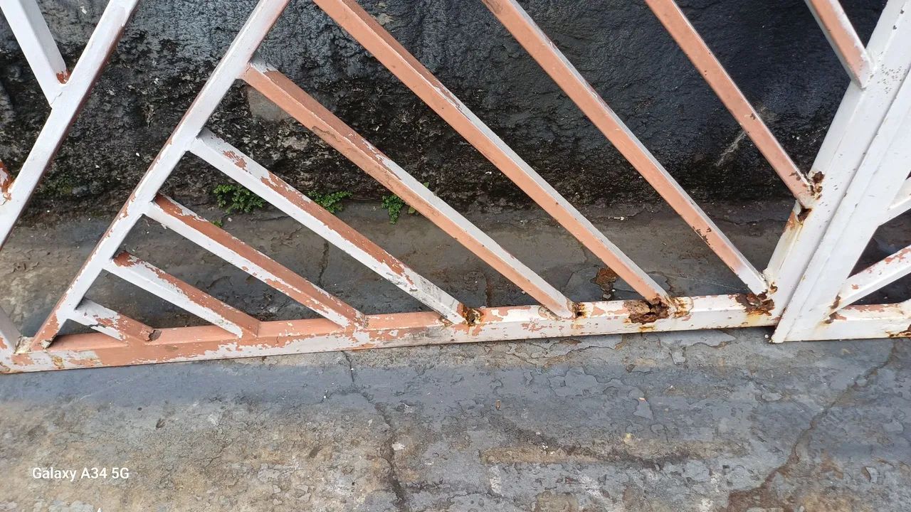 Vendo portão 2 folhas64330306540675122