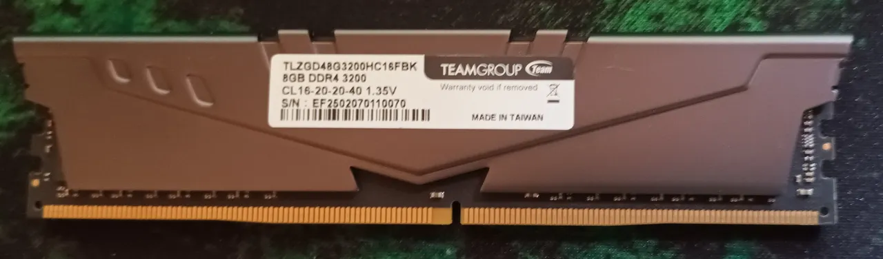 Vendo Memoria Team Group T-Force Vulcan Z, 8GB (1x8GB), DDR4, 3200MHz.