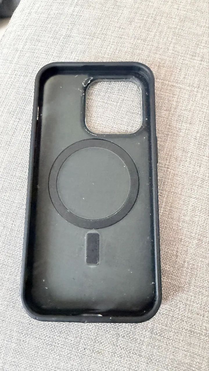 Capa para iPhone 14 Pro megsafe usada sem detalhes - Foto 2