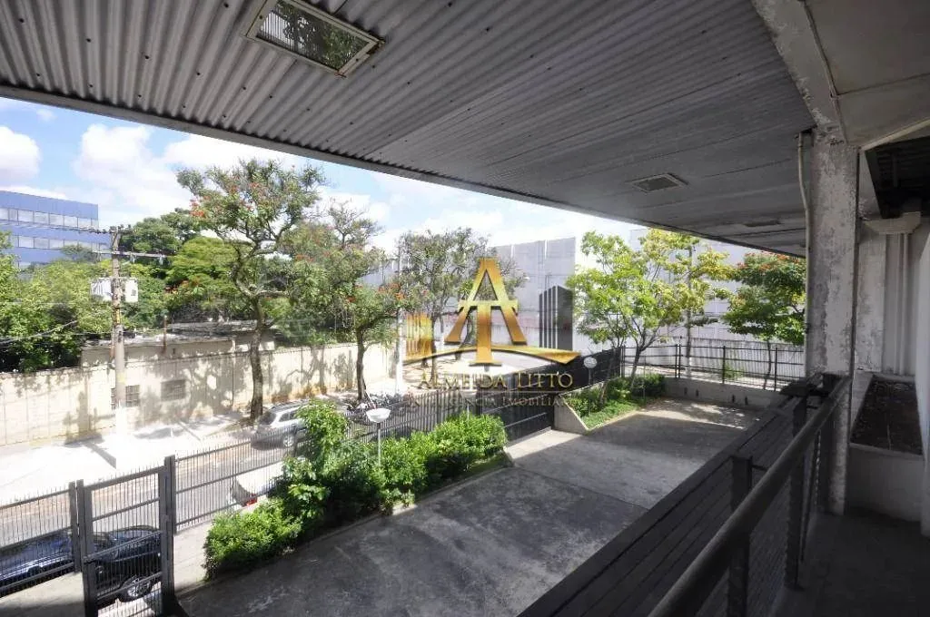 Prédio para Locação com 1970 m² - Barra Funda em São Paulo/SP.