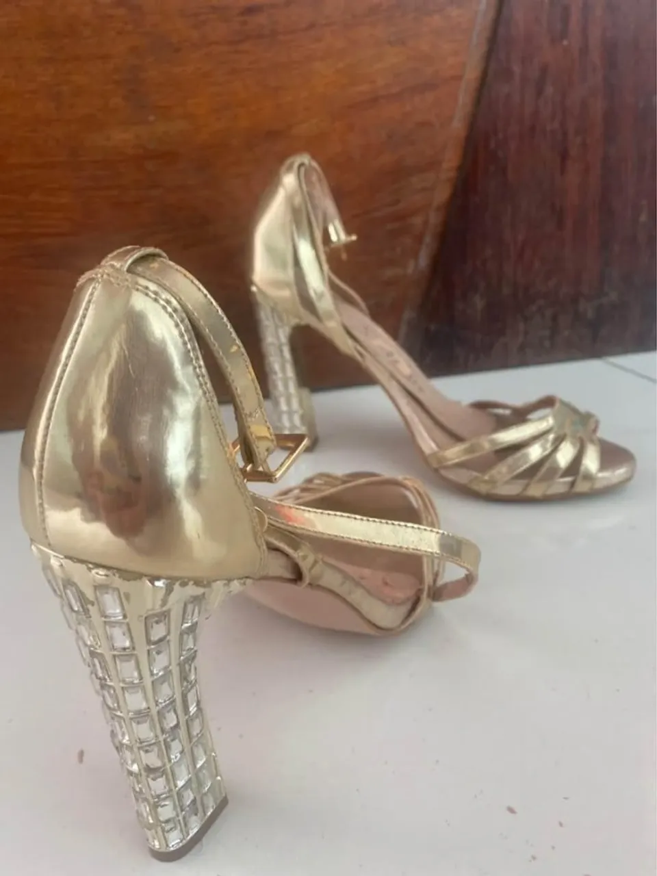 Salto Dourado Carmen Steffens- Tam: 39