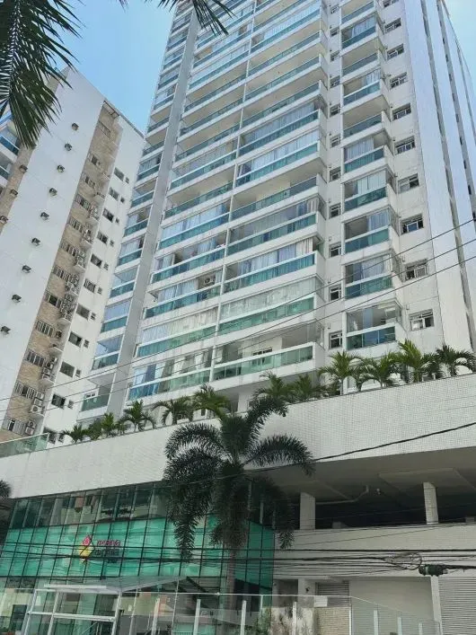 Apartamento com 2 quartos 1 sendo suite na Praia da Costa - Vila Velha - ES. |