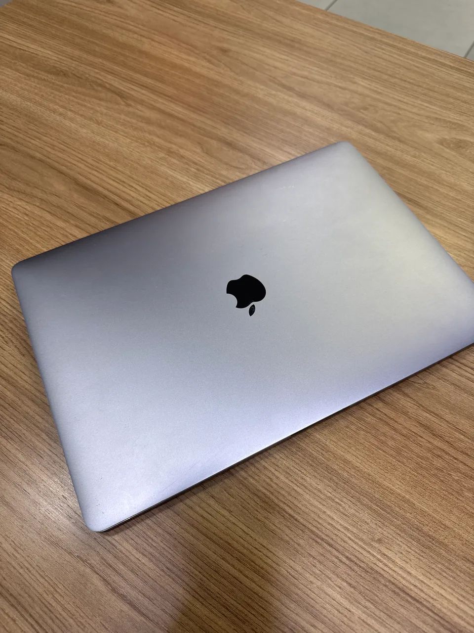 MacBook本体 Apple MacBook Pro A1990 32GB DDR4 512GB Produtos com até 15 OFF no PIX KaBuM