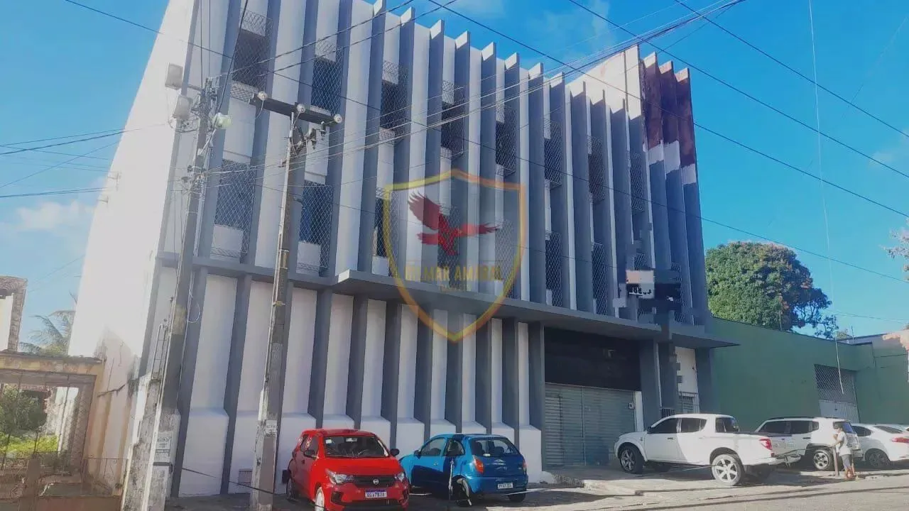 Prédio comercial localizado no Alecrim - Natal/RN