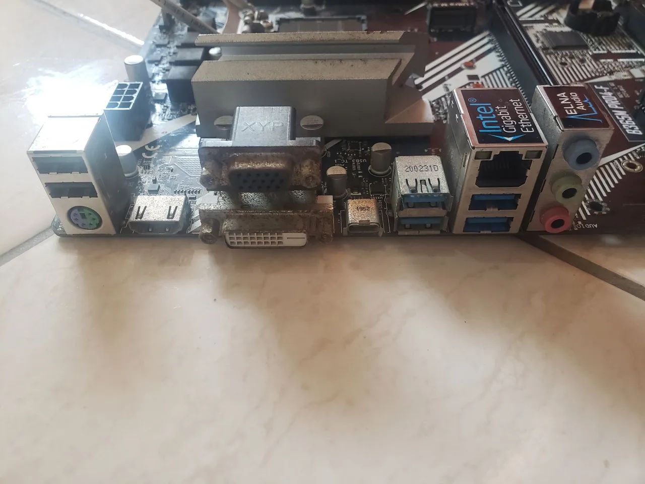 Placas mãe em curto 9° e 3° geração  - Foto 5