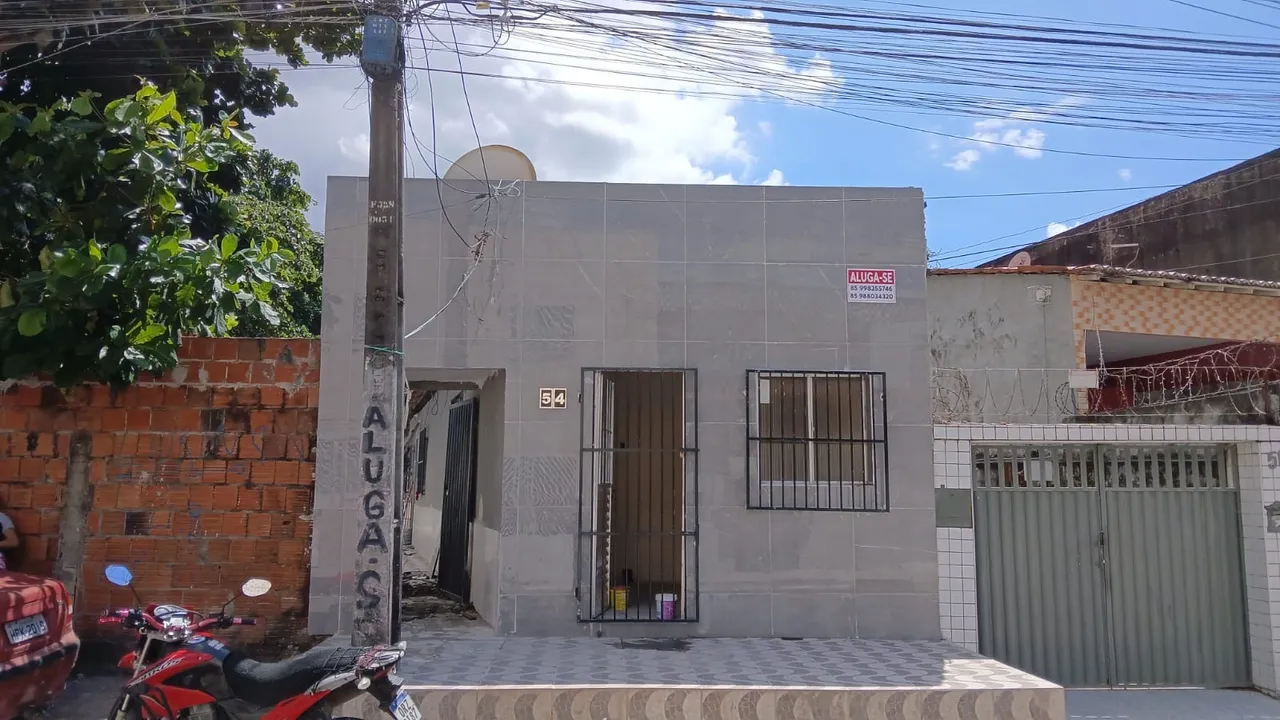 Kitnets recém reformados no Montese próximo à avenida João Pessoa