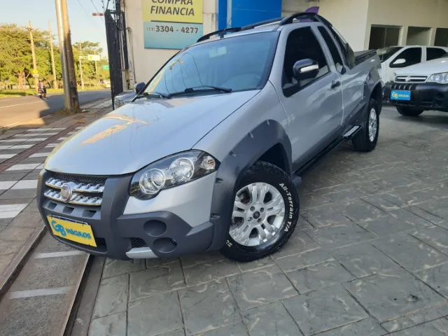 Fiat Strada 1.8 MPI Adventure CE 16V Flex Manual - 2011/2012