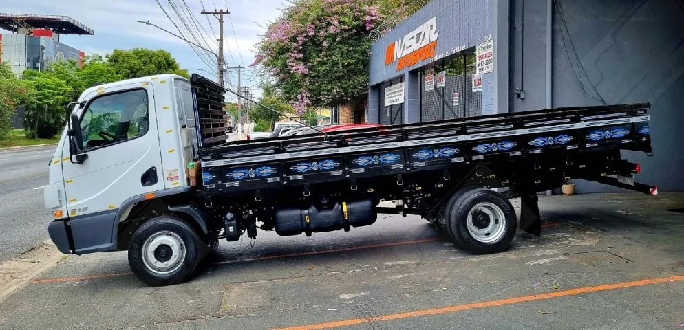 MB 815 Accelo 4x2 - 2023 (Completo) - Foto 5