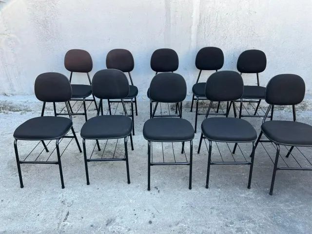 CADEIRAS PRETAS ESTOFADAS - CONFORTO E QUALIDADE!