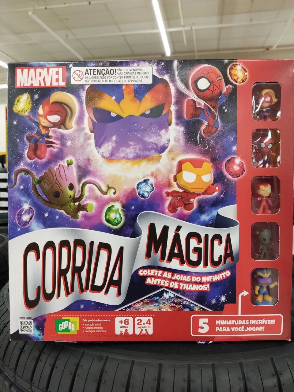 Jogo de Tabuleiro Marvel Corrida Mágica