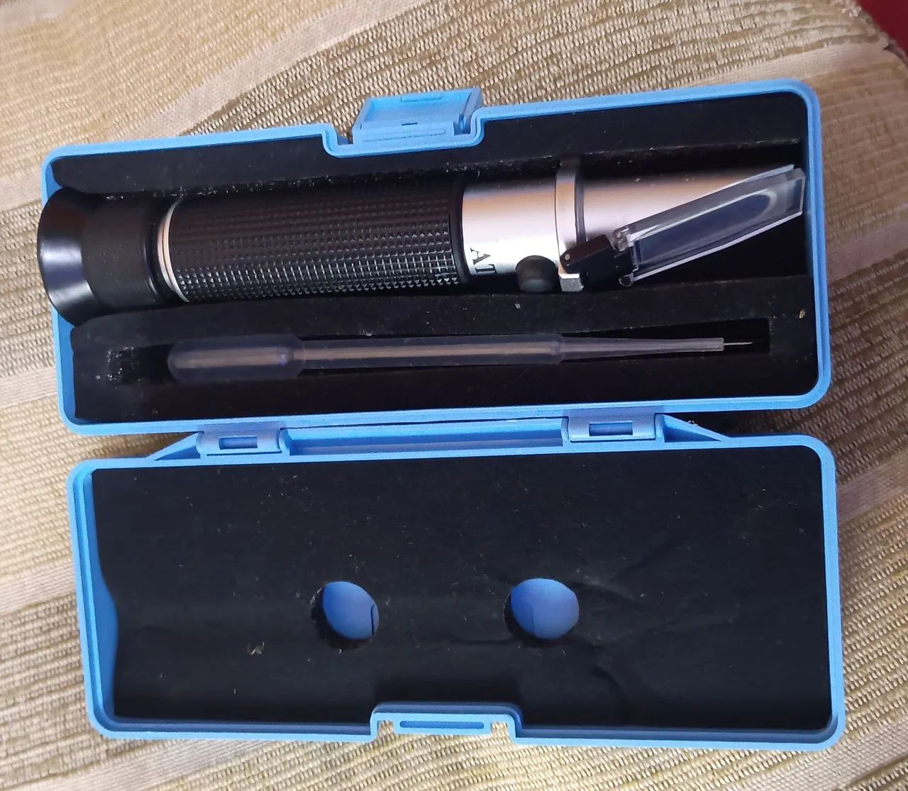 Aquário completo com decoração e iluminação - Foto 5