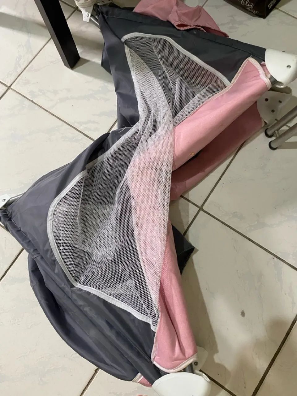 Berço portátil e cercado