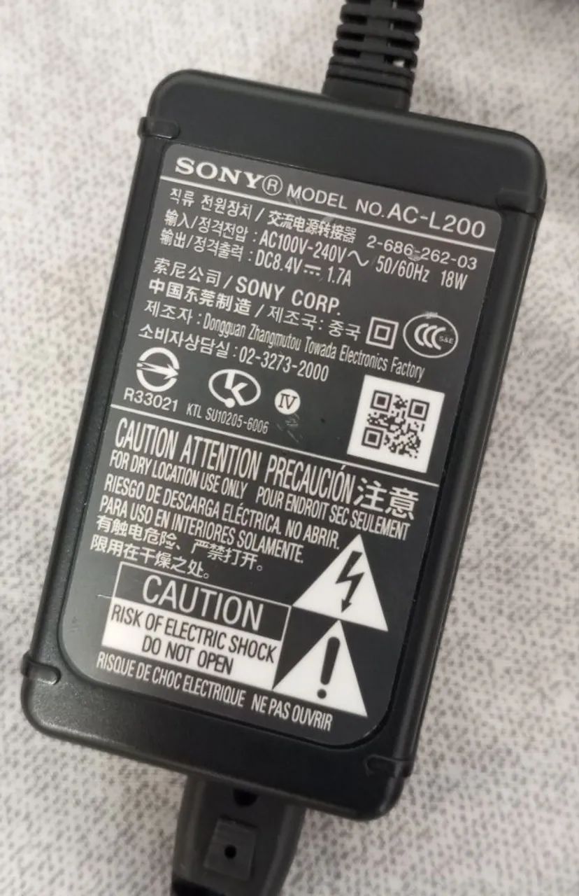 Carregador Original Sony AC-L200 - Foto 2