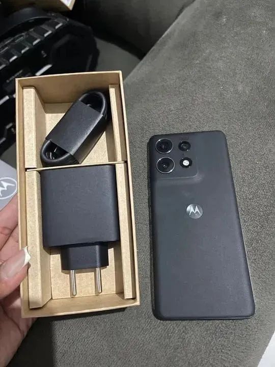 Motorola Edge 50 Pro 12/256(5 meses de uso com garantia) - Foto 3