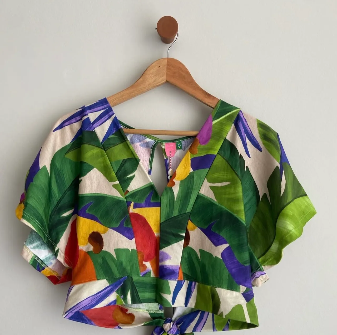 Blusa Farm estampada caju