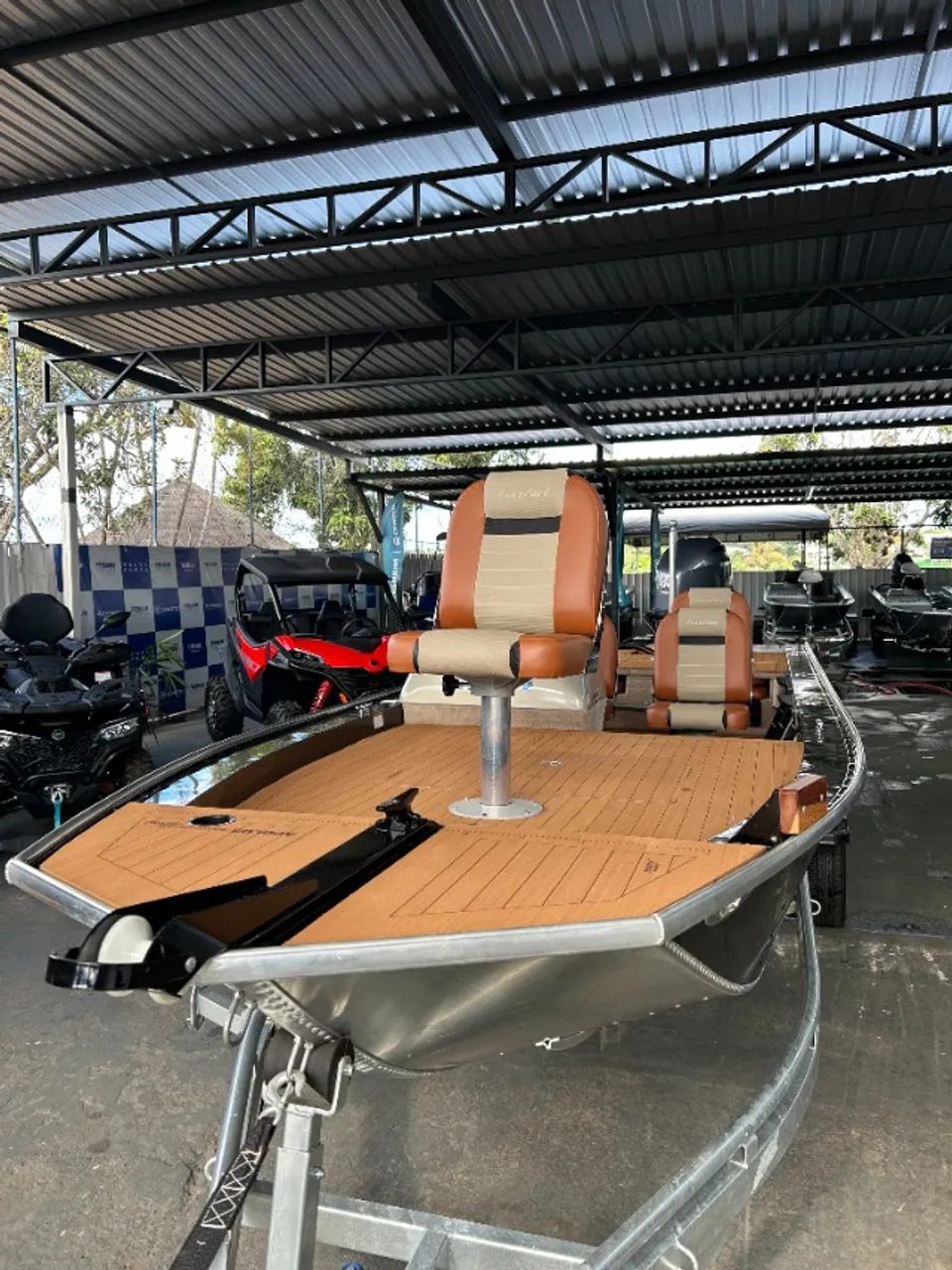 LANCHA LEVEFORT APOLUS 600S + 90 HP 4 TEMPOS (NOVO)