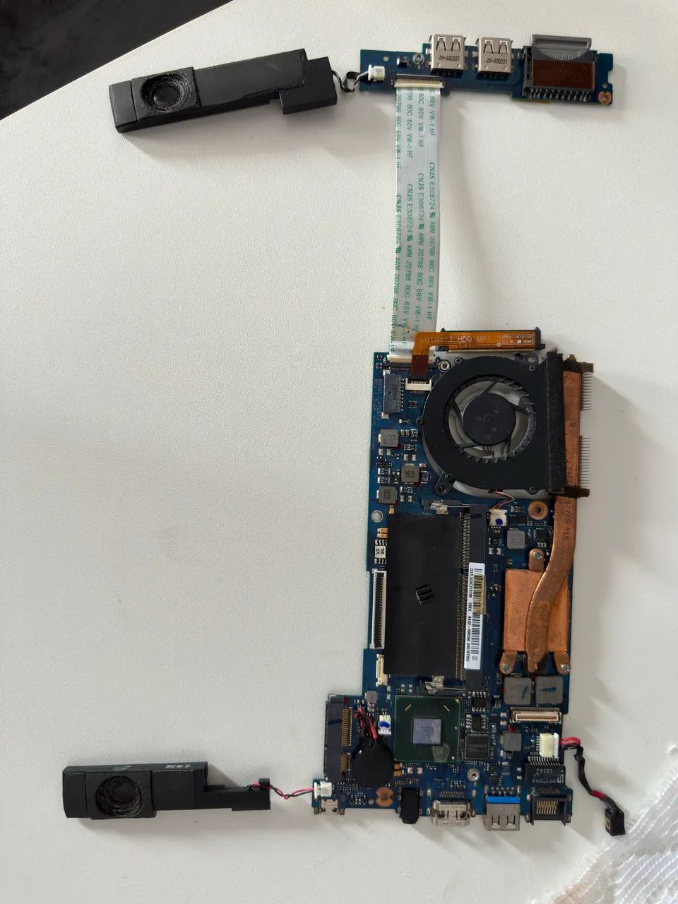 Placa principal e agregados Ultrabook Samsung Série 5 NP530U3B-AD1BR - Foto 3