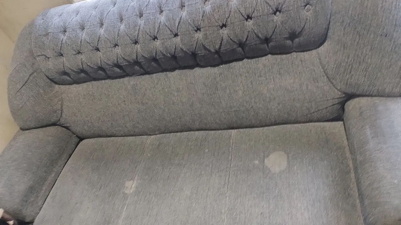 A large sofa64962178859905125