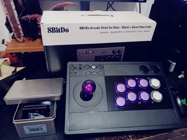 Controle Arcade 8BitDo + Manche Gravity Qanba JOV8S e Botões Sanwa