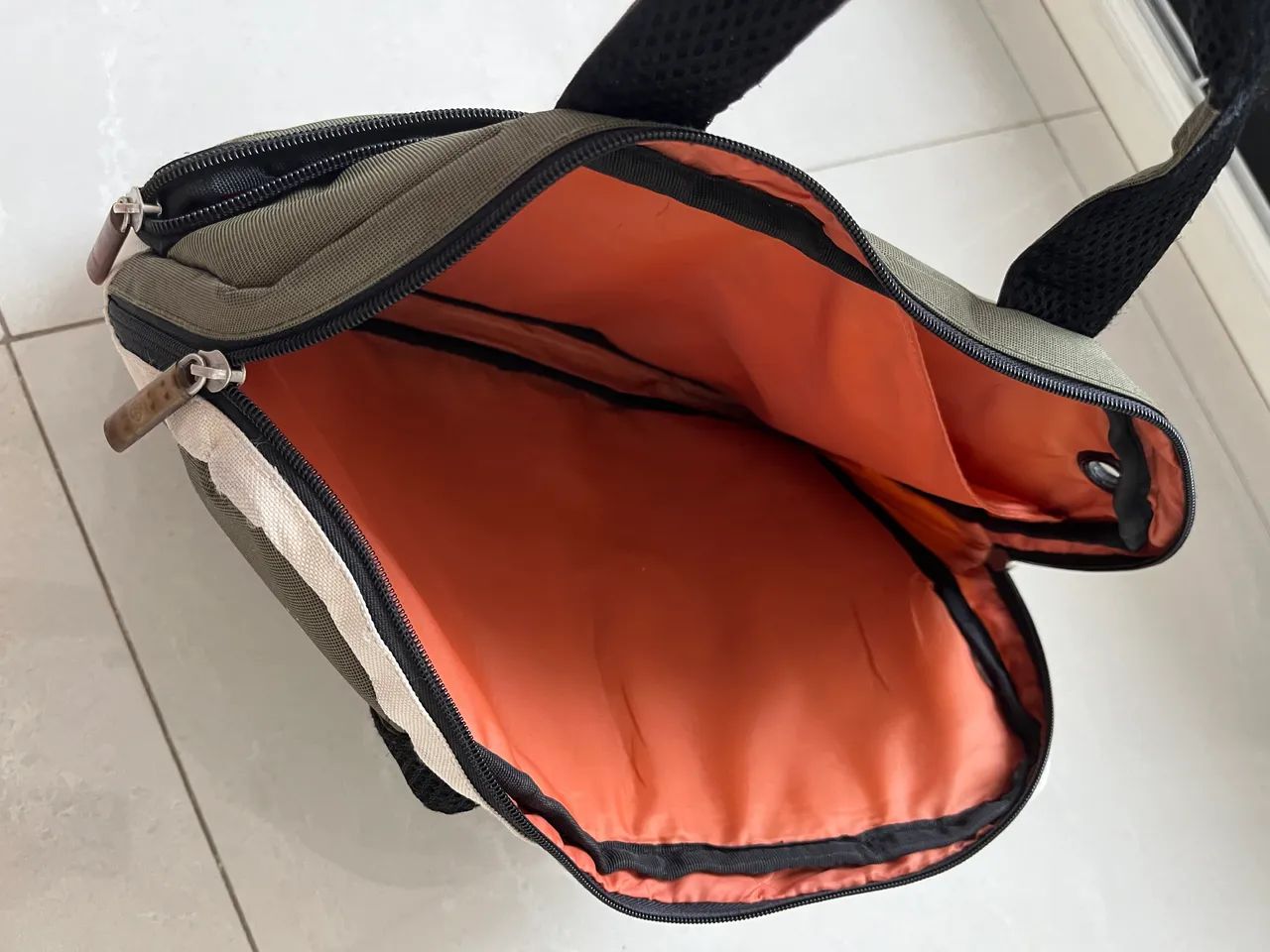 Maleta Sansonite laptop documentos etc - Foto 3