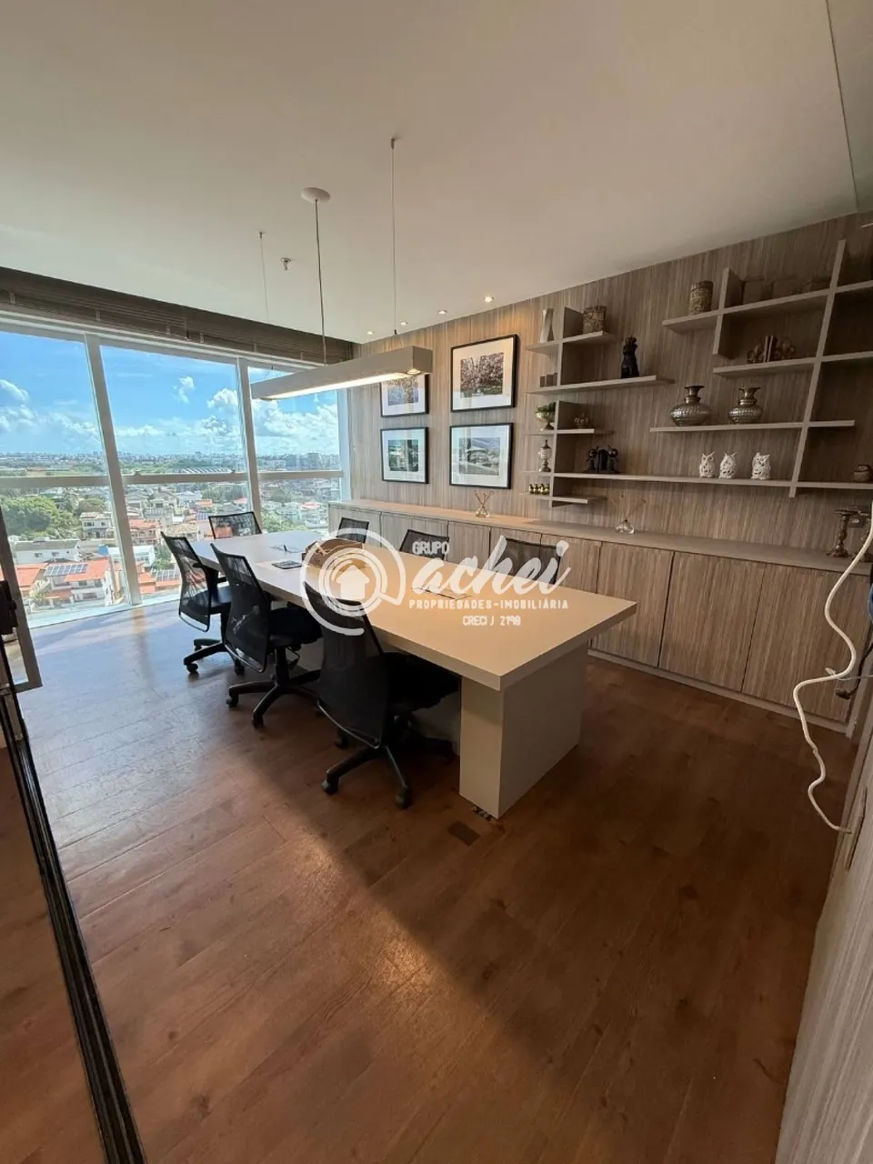 Sala comercial mobiliada para locação no Centro de Lauro de Freitas