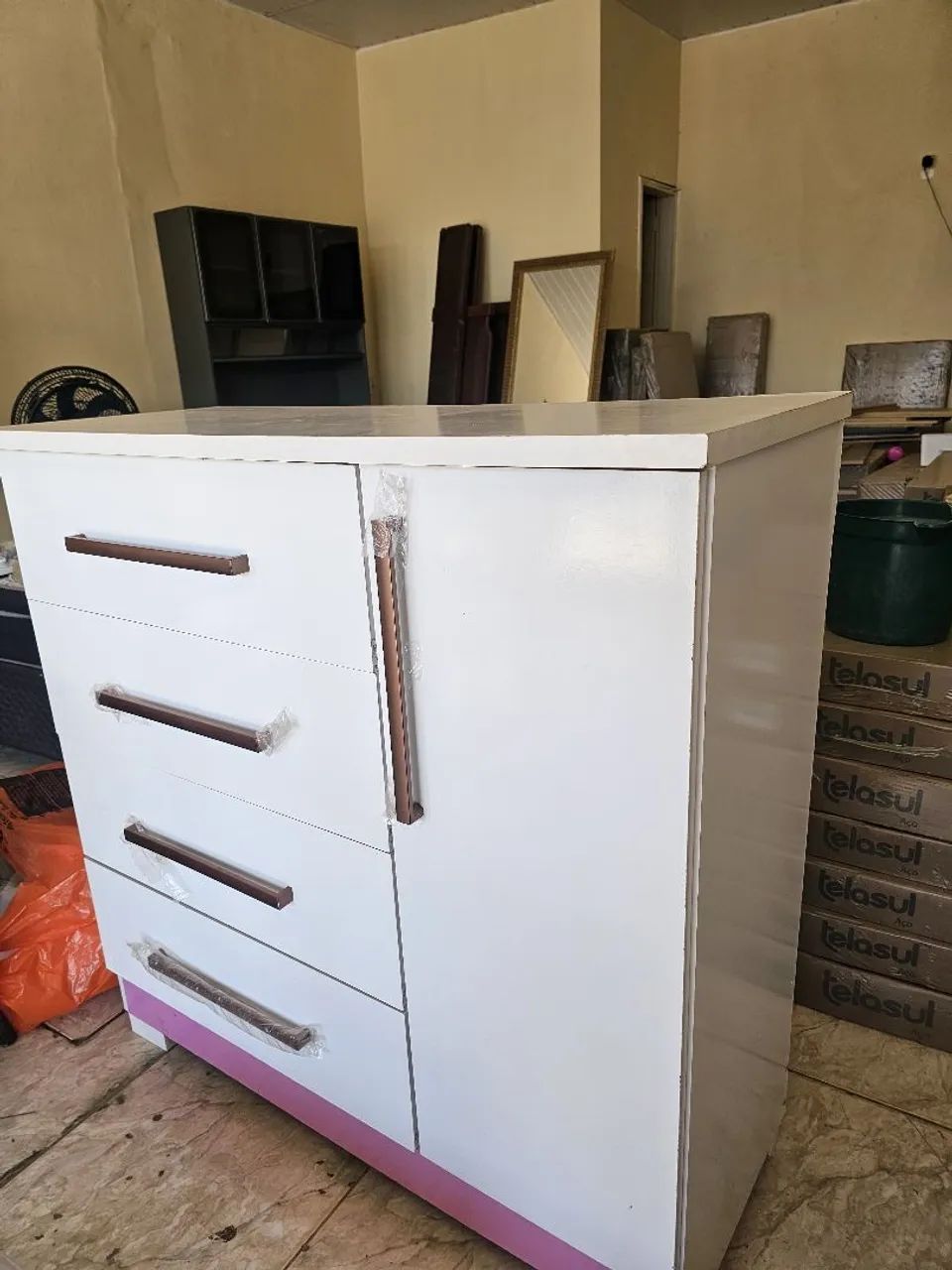 Cômoda grande usada - Foto 2