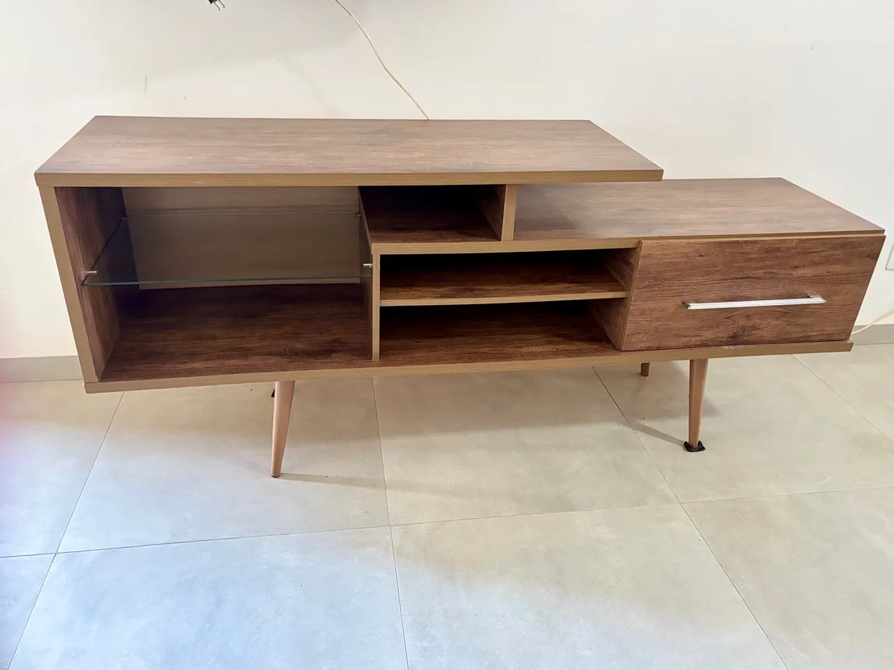 Rack de TV Moderno com Design Inovador