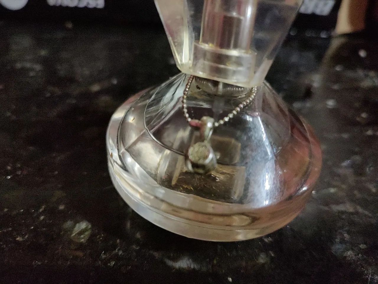 Perfume feminino em frasco de cristal luminária  - Foto 4