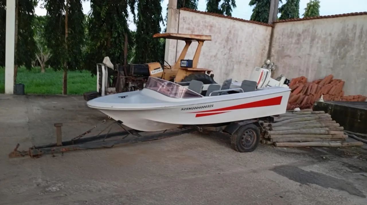 Lancha / Barco  - Foto 2