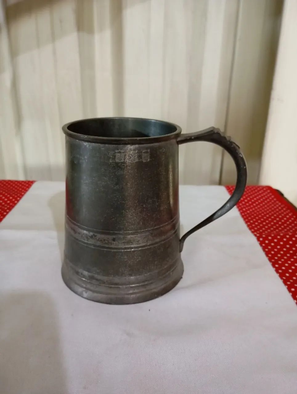 caneca antiga estanho com marcação faeman