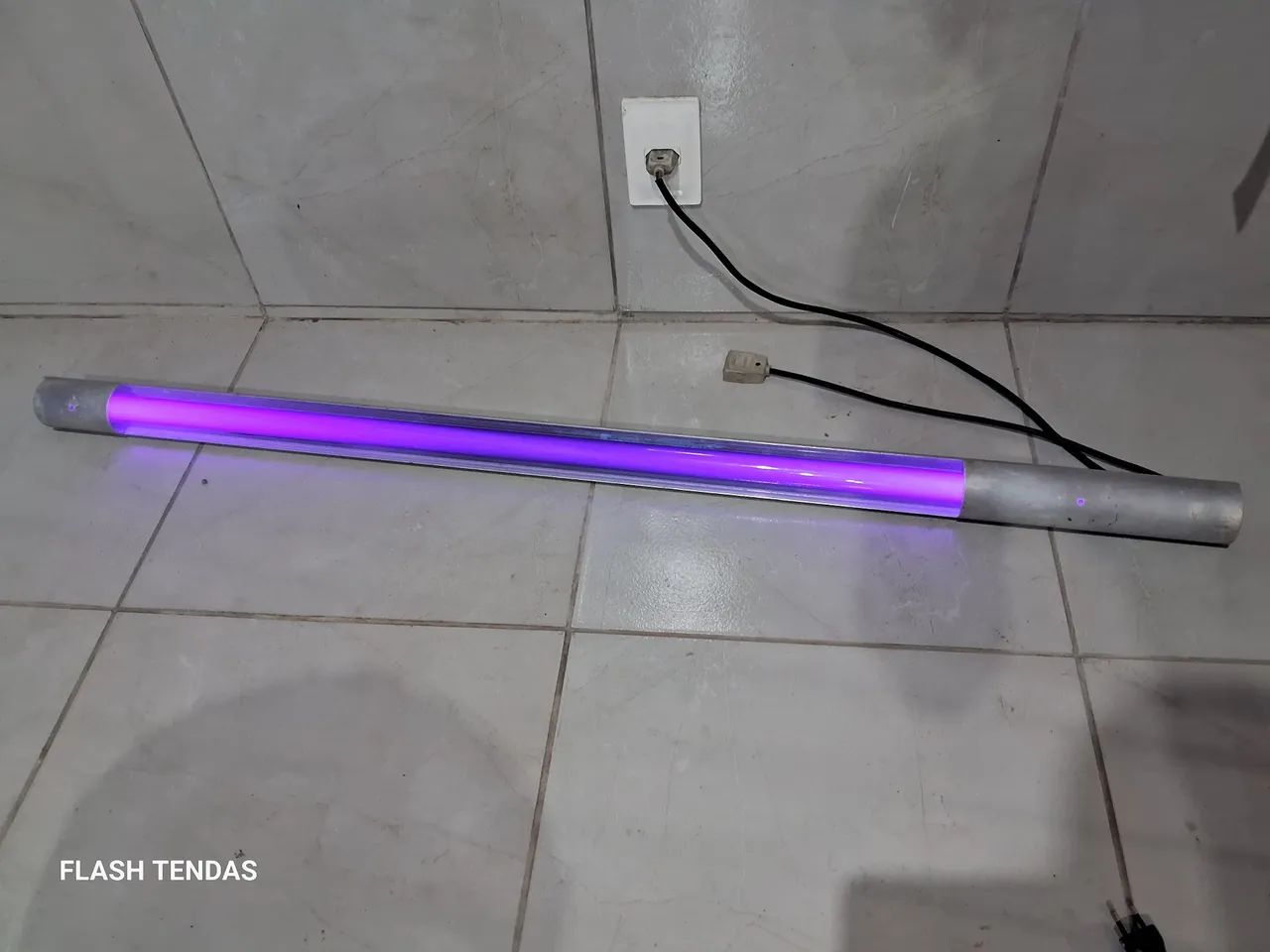 Lâmpada Luz negra fluorescente  - Foto 2