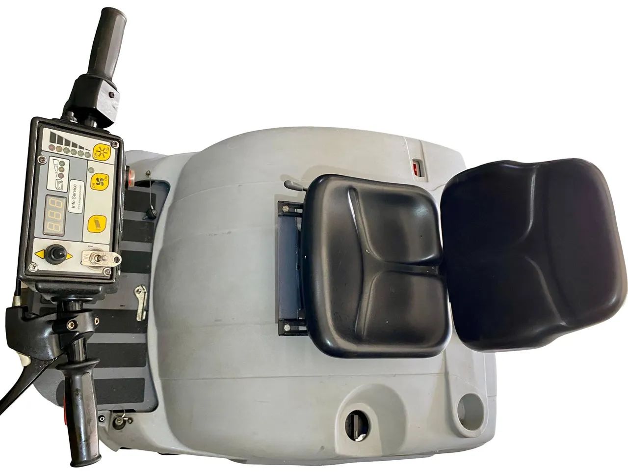 Vende-se uma varredora de pisos com aspiração - Bateria  - Foto 3