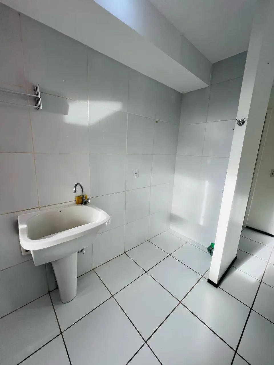 EXCELENTE APARTAMENTO PARA LOCAÇÃO NO CALHAU - Foto 5