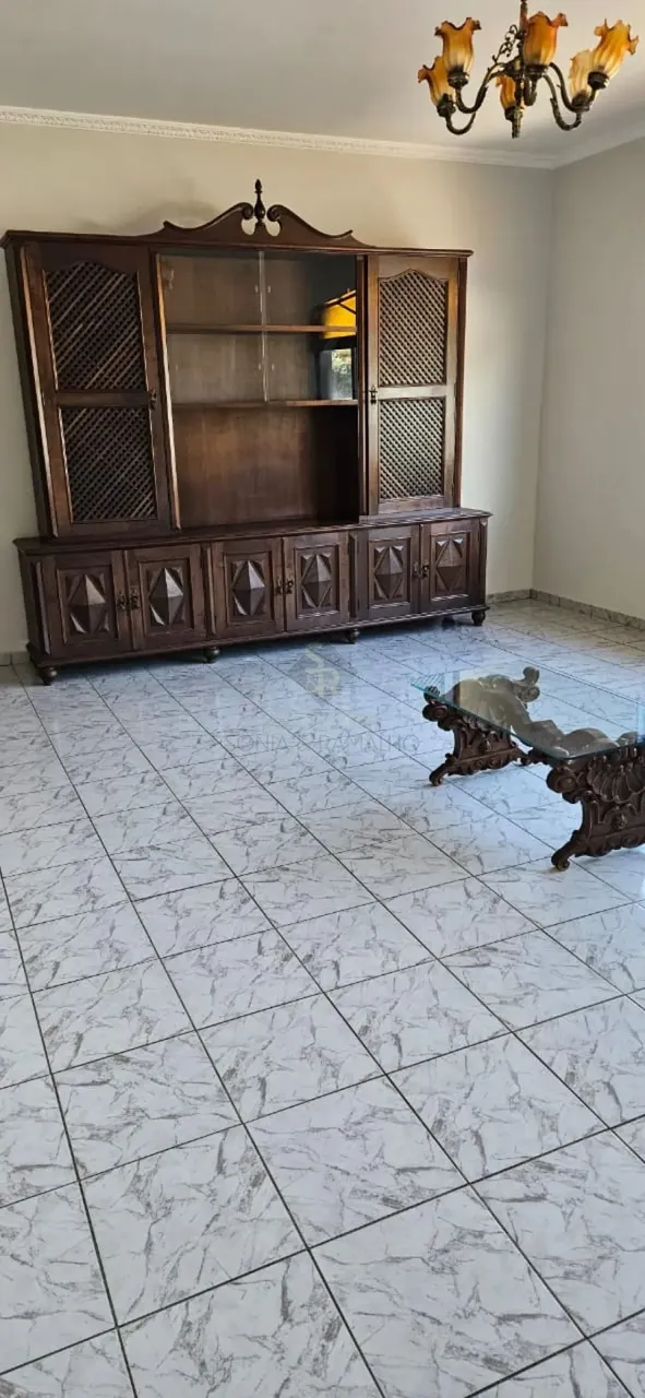 Casa comercial para Locação no Bairro Jardim Palma Travassos, em Ribeirão Preto