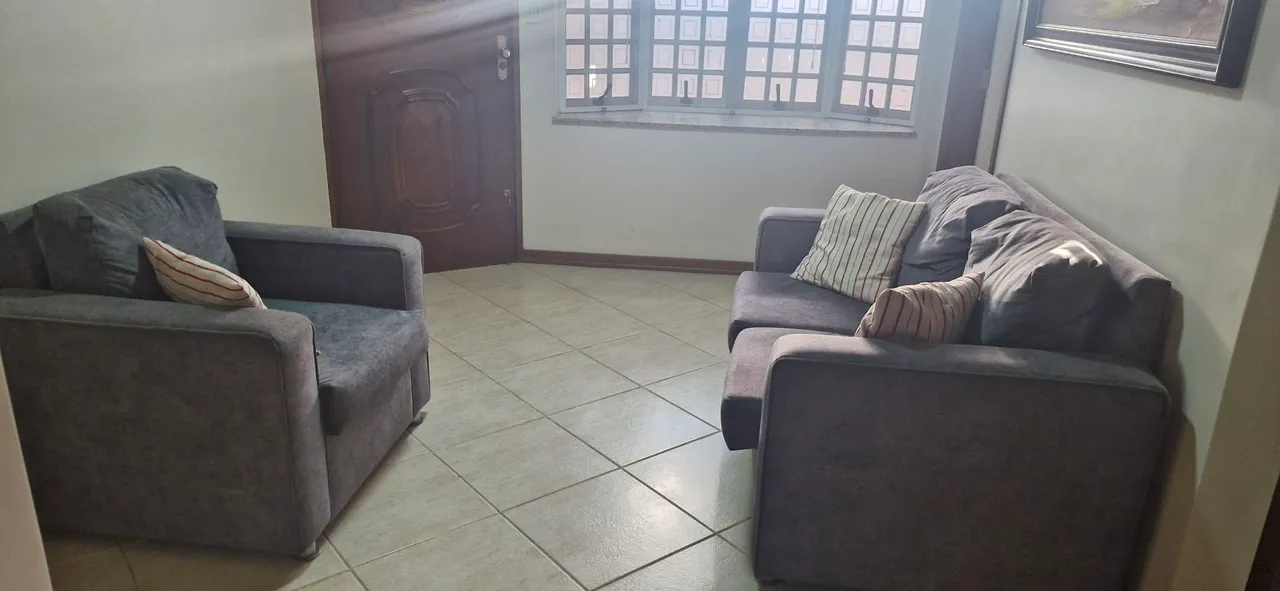 Conjunto de Sofá e Poltrona Cinza