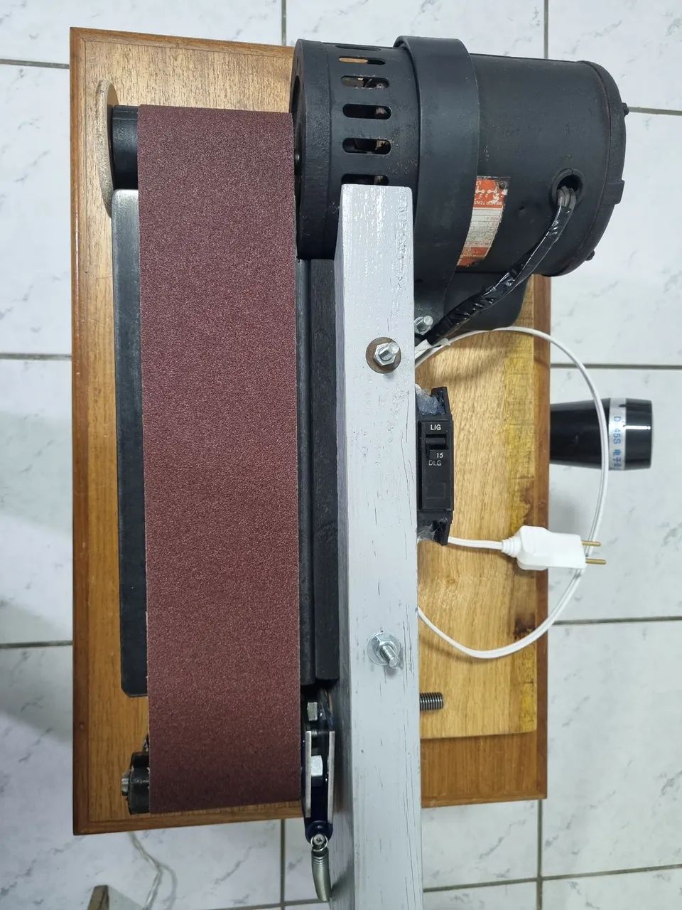 Lixadeira de cinta64242740131075123