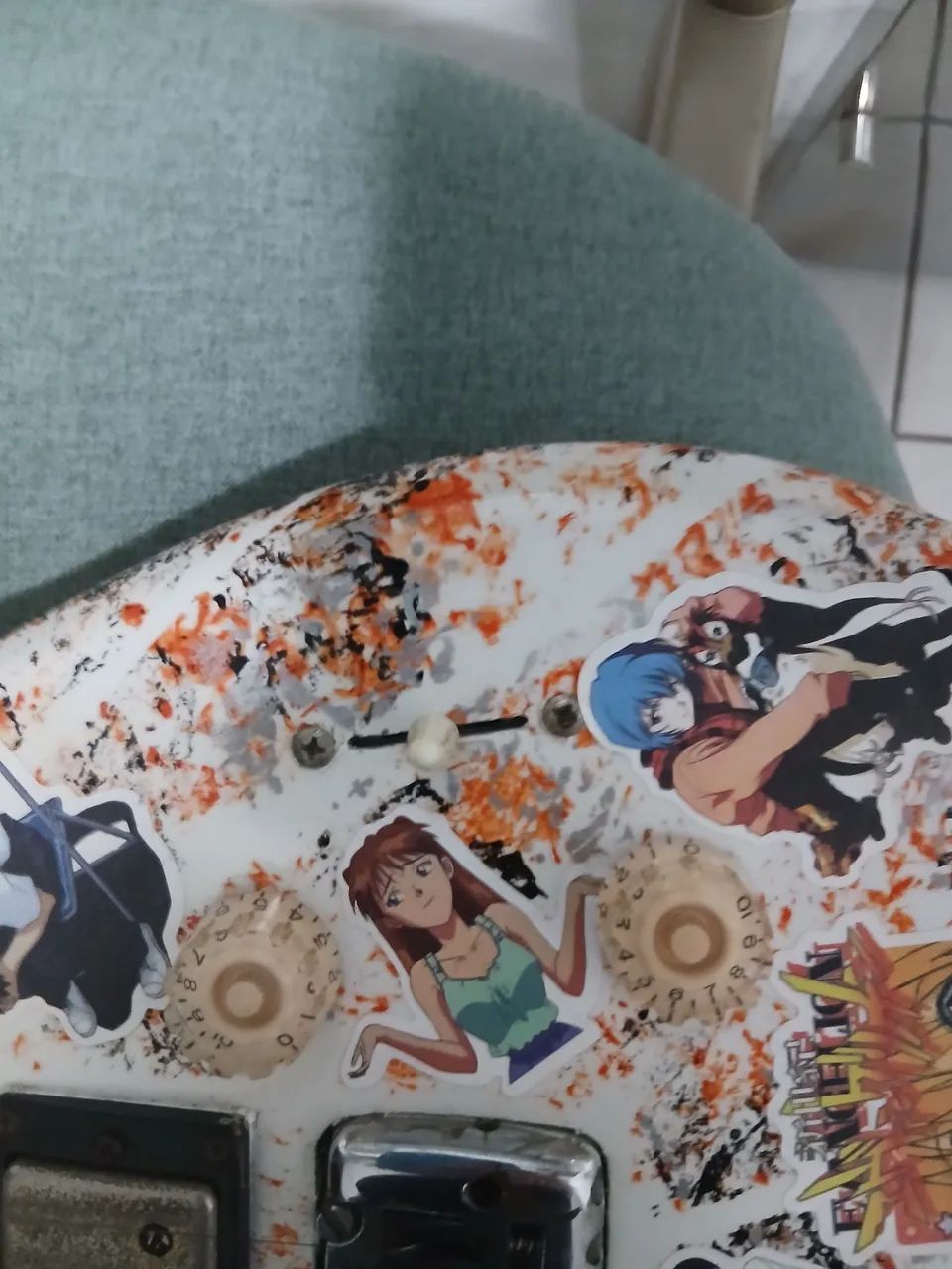 Guitarra Peavey elétrica, 3 humbuckers, personalizada com adesivos, ótima para rock ? - Foto 5