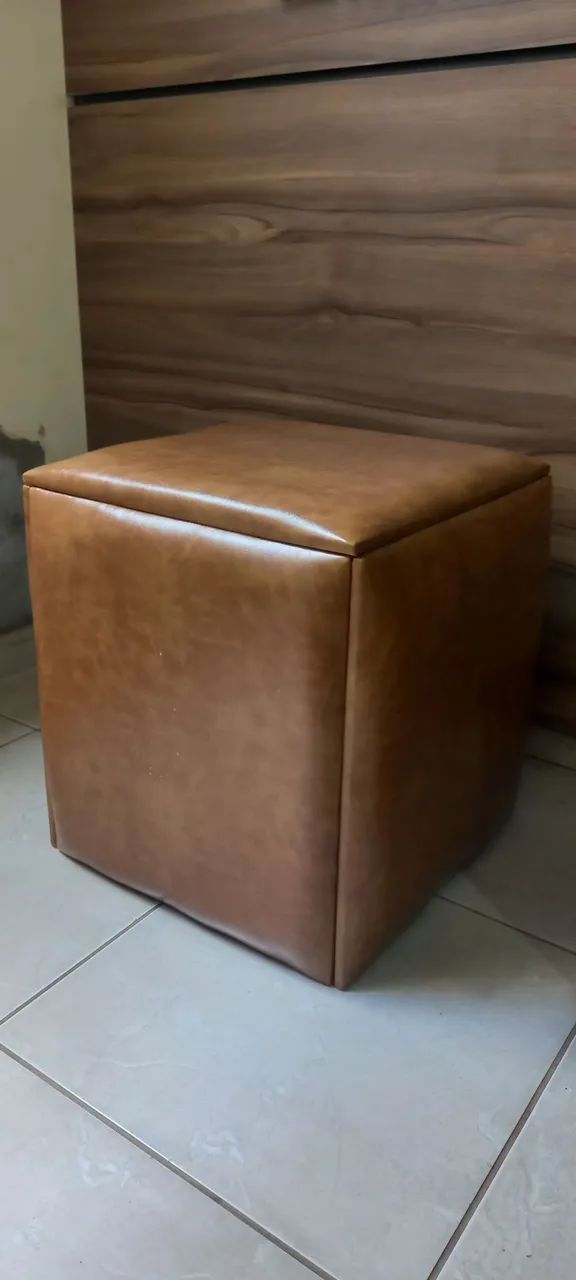 Banco/Puff em Couro Legítimo - Foto 5